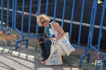 El Ayuntamiento impulsa una nueva campaña de concienciación medioambiental en las playas del municipio (Foto TA)